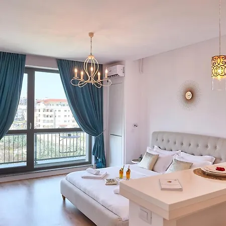 Apartment Sun Symphony At Mamaia Nord Beach Side *