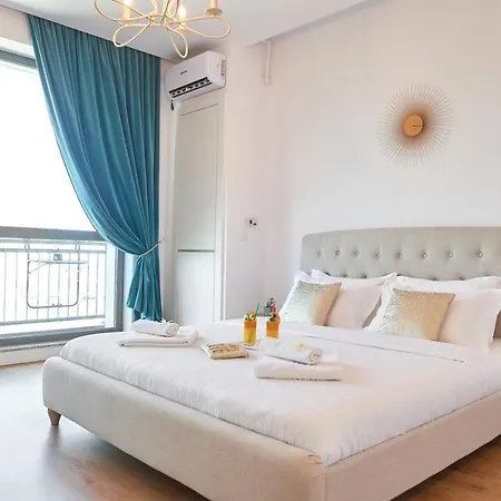 Apartment Sun Symphony At Mamaia Nord Beach Side *