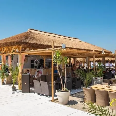 Sun Symphony At Mamaia Nord Beach Side Apartment Navodari